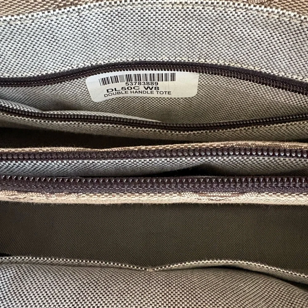 🤎🤎DOONEY & BOURKE VINTAGE SIGNATURE TAN CANVAS AND BROWN LEATHER TOTE!🤎🤎